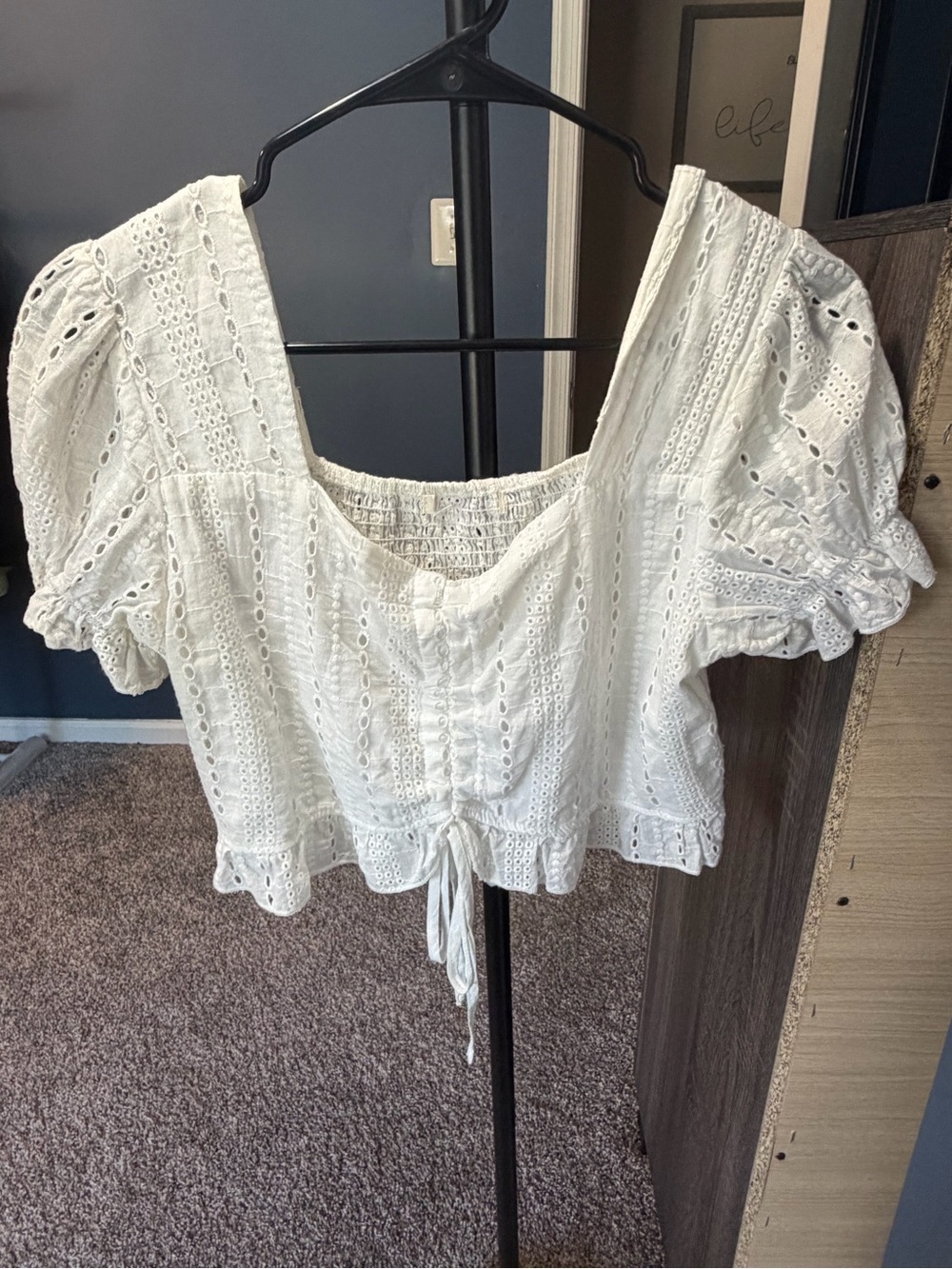 White Eyelet Puff-Sleeve Cropped Top